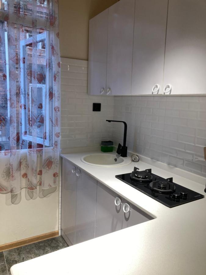 Apartment Kostava 10 Batumi Exteriör bild